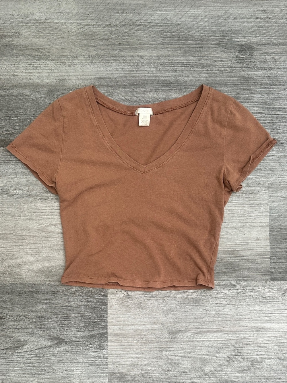 Bozzolo Brown V-Neck Cropped Tee